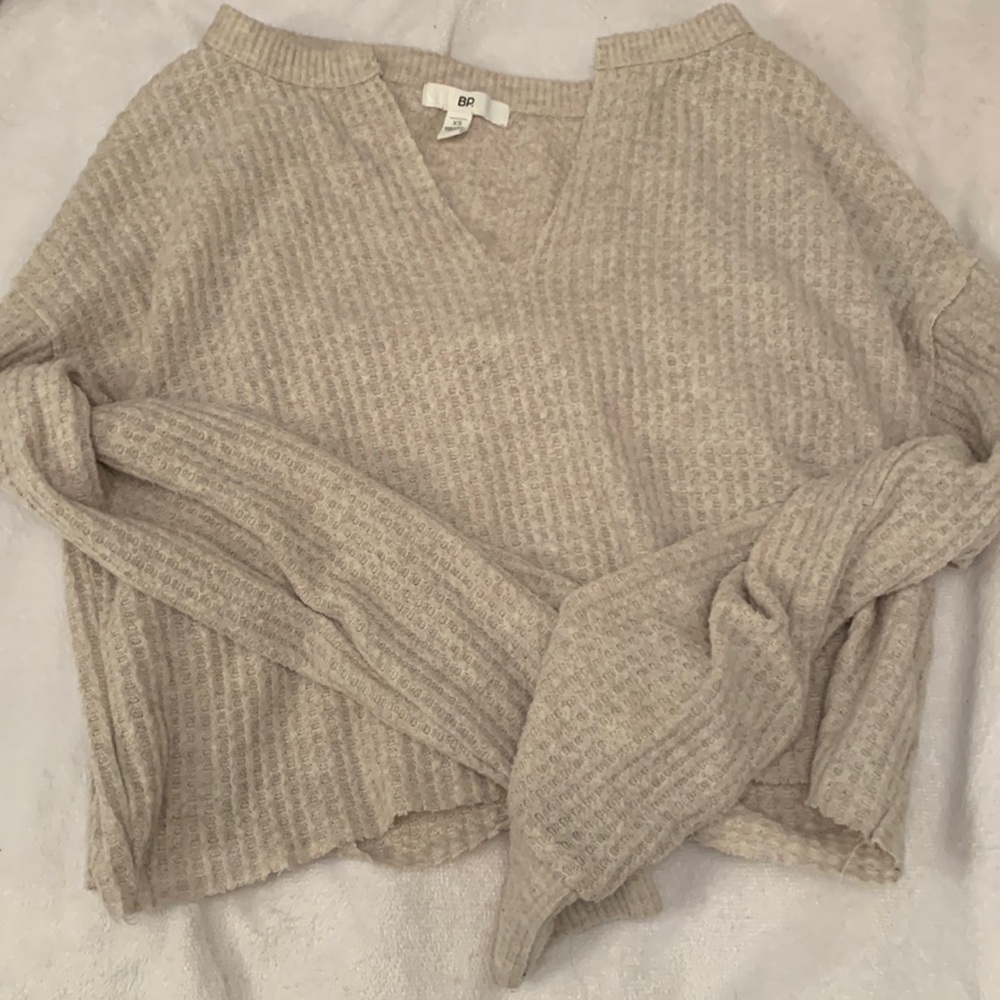 V neck sweater